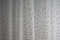   Fényáteresztő függöny Olimpia, 290 cm magas ólomzsinóros (szín: 02)